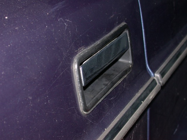For 1990-1991 Volvo 240 Door Handle Left 37122DM Exterior Door Handle 
